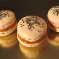 Macarons_orange_sanguine_et_pavotC Macarons orange sanguine et pavot (Charline)