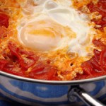 Oeuf_a_la_sauce_tomate Oeuf_a_la_sauce_tomate