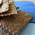 Crackers_au_sesame_grilleC Crackers au sésame grillé (Delphine)