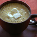 Veloute_de_girolles_au_safran_creme_d_avoine_et_des_de_fetaC Velouté de girolles au safran, crème d'avoine et dès de feta (Vanessa)