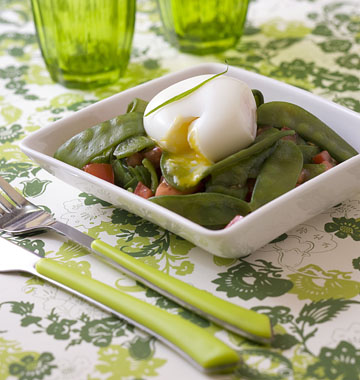 salade-aux-pois-gourmands-tomates-et-oeuf-mollet.jpg