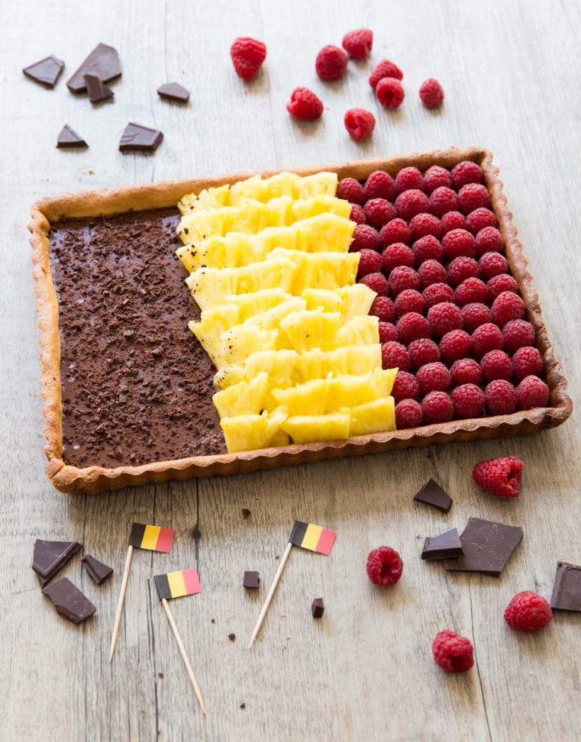 Photo de la recette : Tarte chocolat framboise ananas – drapeau belge