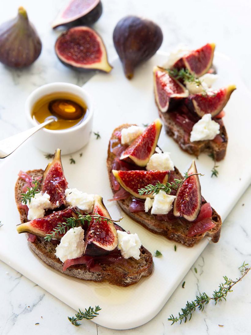 Photo de la recette : Tartines aux figues et chèvre frais